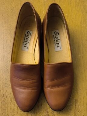 SUDINI Slip-On Casual Dressy Loafers Shoes Size 7.5 N (Narrow)